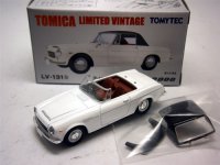 ダットサン フェアレディ 2000　白