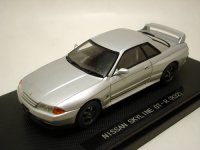 日産　スカイライン GT-R(R32) SILVER