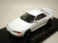 日産　スカイライン GT-R(R32) WHITE
