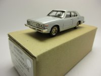 スカイライン　ジャパン　２０００ＧＴ－Ｅ　銀