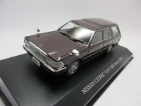 Y30セドリックバン 後期型 V20E DX (1999)　ダークレディッシュブラウン