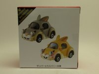 サンバーとミスバニーの車