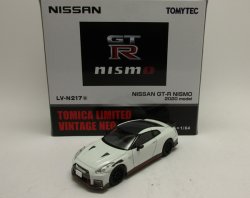 画像1: 日産 GT-R NISMO 2020年モデル 白