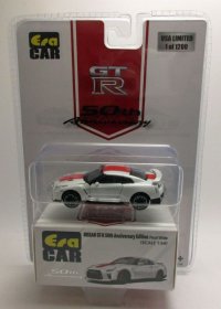 日産 GT-R (R35) 50th Anniversary 白