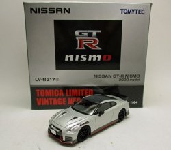 画像1: 日産 GT-R NISMO 2020年モデル 銀