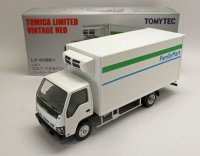 いすゞ エルフ パネルバン（ファミリーマート）