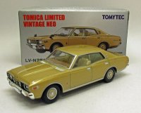 日産 グロリア 4ドアHT Fタイプ 2800SGL（76年式）ベージュ