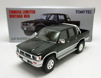 トヨタ ハイラックス 4WD Wピック SSR-X オプション装着車（95年式） 黒/銀