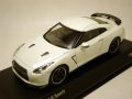 日産 GT-R　スペックV　白パール