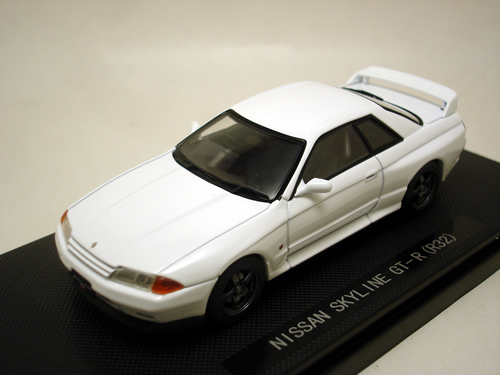 画像1: 日産　スカイライン GT-R(R32) WHITE
