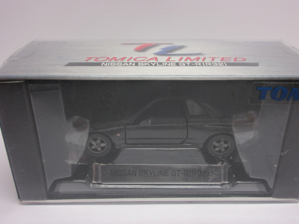 画像1: 絶版トミカリミテッド　スカイライン GT-R (R32)