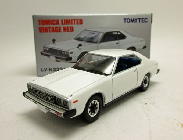 画像1: スカイライン HT 2000GT-EX (77年式) 白