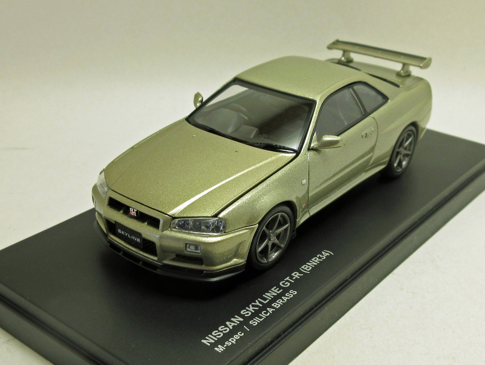 画像1: 日産 スカイラインGT-R(R34) Mスペック SILICA BRASS 